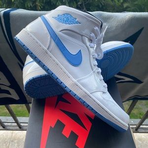 Nike Air Jordan 1 Mid Legend Blue